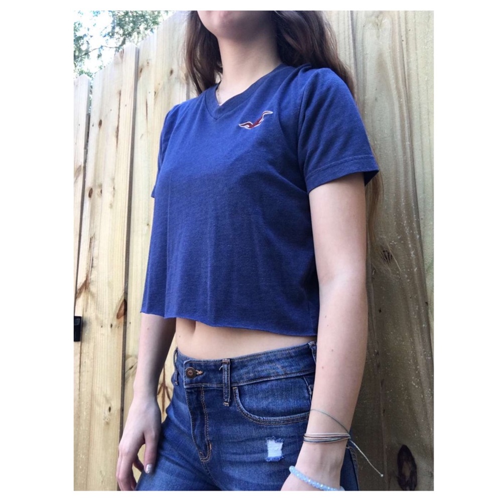 Navy blue Hollister crop top